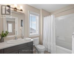 2018 CLAYRIDGE WAY - 33