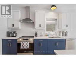 1362 BUSH HILL LINK - 11