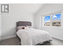 1362 BUSH HILL LINK - 18