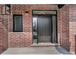 422 OLD WONDERLAND ROAD - 2