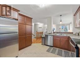 50 QUEENSWAY DRIVE - 16