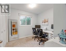 50 QUEENSWAY DRIVE - 17