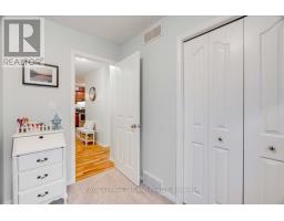 50 QUEENSWAY DRIVE - 18