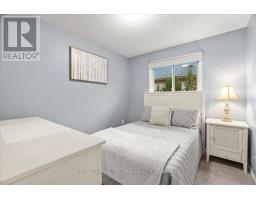 50 QUEENSWAY DRIVE - 21