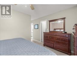 50 QUEENSWAY DRIVE - 24