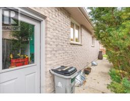 50 QUEENSWAY DRIVE - 40