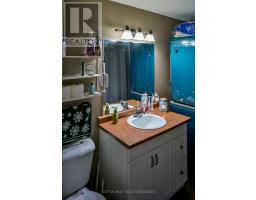 1748 MCKENZIE STREET - 12