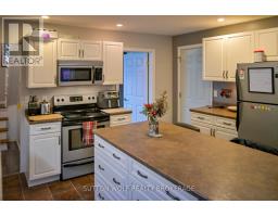 1748 MCKENZIE STREET - 13