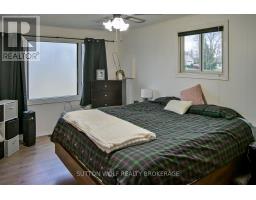 1748 MCKENZIE STREET - 18