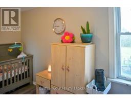 1748 MCKENZIE STREET - 25