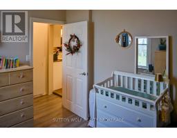 1748 MCKENZIE STREET - 27