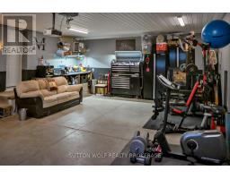 1748 MCKENZIE STREET - 31