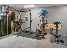 1748 MCKENZIE STREET - 32