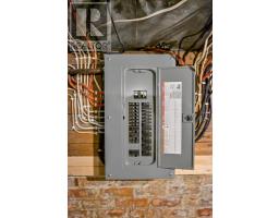 1748 MCKENZIE STREET - 35