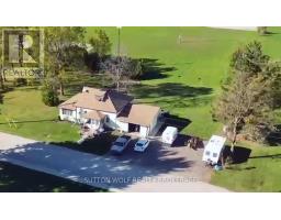 1748 MCKENZIE STREET - 38