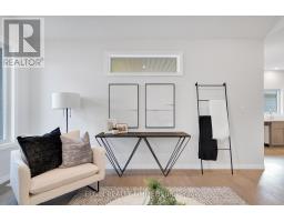 8 HARTLAND CIRCLE - 33