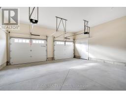 8 HARTLAND CIRCLE - 44