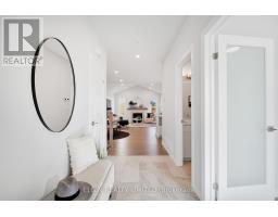 8 HARTLAND CIRCLE - 8