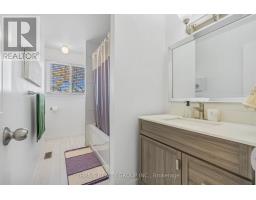 74 ERICA CRESCENT - 15