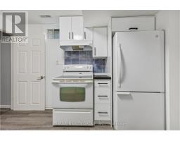 74 ERICA CRESCENT - 23