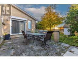 74 ERICA CRESCENT - 30