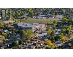 74 ERICA CRESCENT - 37