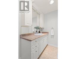 115 HONEYSUCKLE CRESCENT - 27