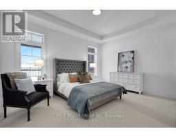 15 - 1080 UPPERPOINT AVENUE - 24