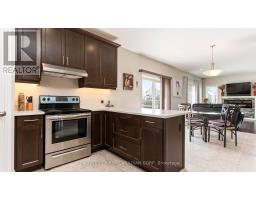 102 CAVERHILL CRESCENT - 14