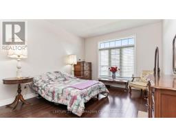 102 CAVERHILL CRESCENT - 17