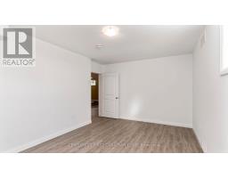 102 CAVERHILL CRESCENT - 33