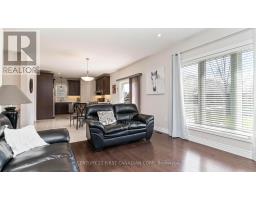 102 CAVERHILL CRESCENT - 9