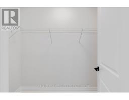 39 EAST GLEN DRIVE - 24