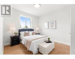 39 EAST GLEN DRIVE - 30