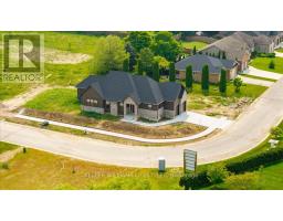 39 EAST GLEN DRIVE - 42