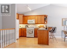 17 - 95 CAPULET LANE - 18