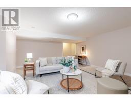 17 - 95 CAPULET LANE - 32