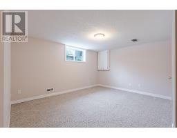 17 - 95 CAPULET LANE - 34