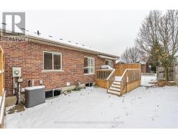 17 - 95 CAPULET LANE - 40