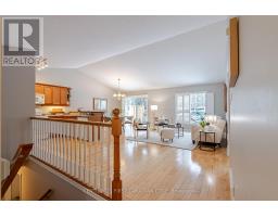 17 - 95 CAPULET LANE - 9