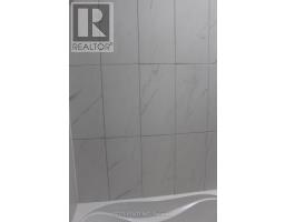 101 - 1090 KIPPS LANE - 11