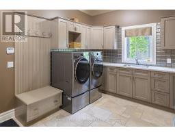 565 EAGLETRACE DRIVE - 41