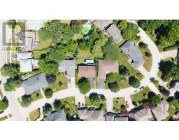 9 ULLSWATER CRESCENT - 38