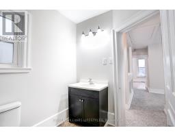 21 ELMWOOD AVENUE E - 33