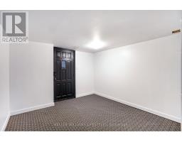 21 ELMWOOD AVENUE E - 34