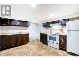 21 ELMWOOD AVENUE E - 35