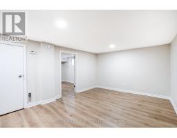 21 ELMWOOD AVENUE E - 37