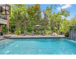 202 - 122 WORTLEY ROAD - 29