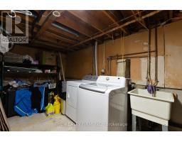 10 STROUD CRESCENT - 25