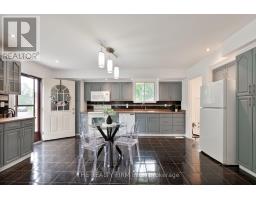 10 STROUD CRESCENT - 5